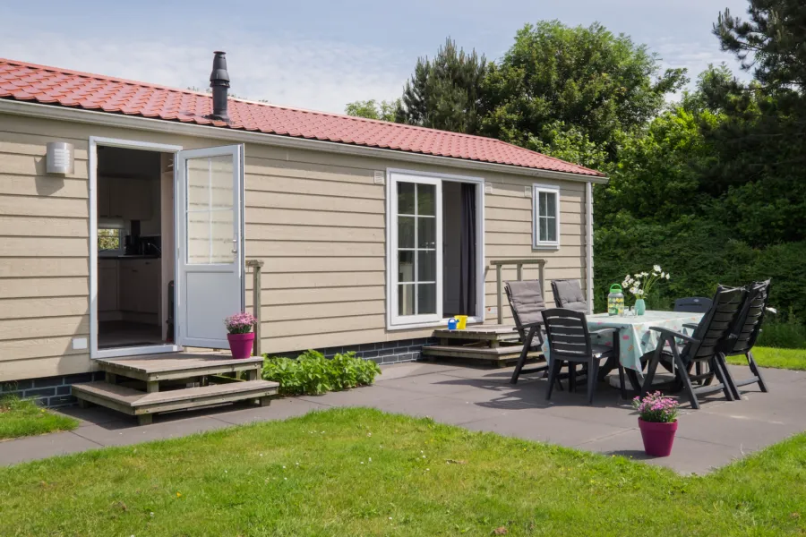 Camping t Weergors Luxe Chalet3